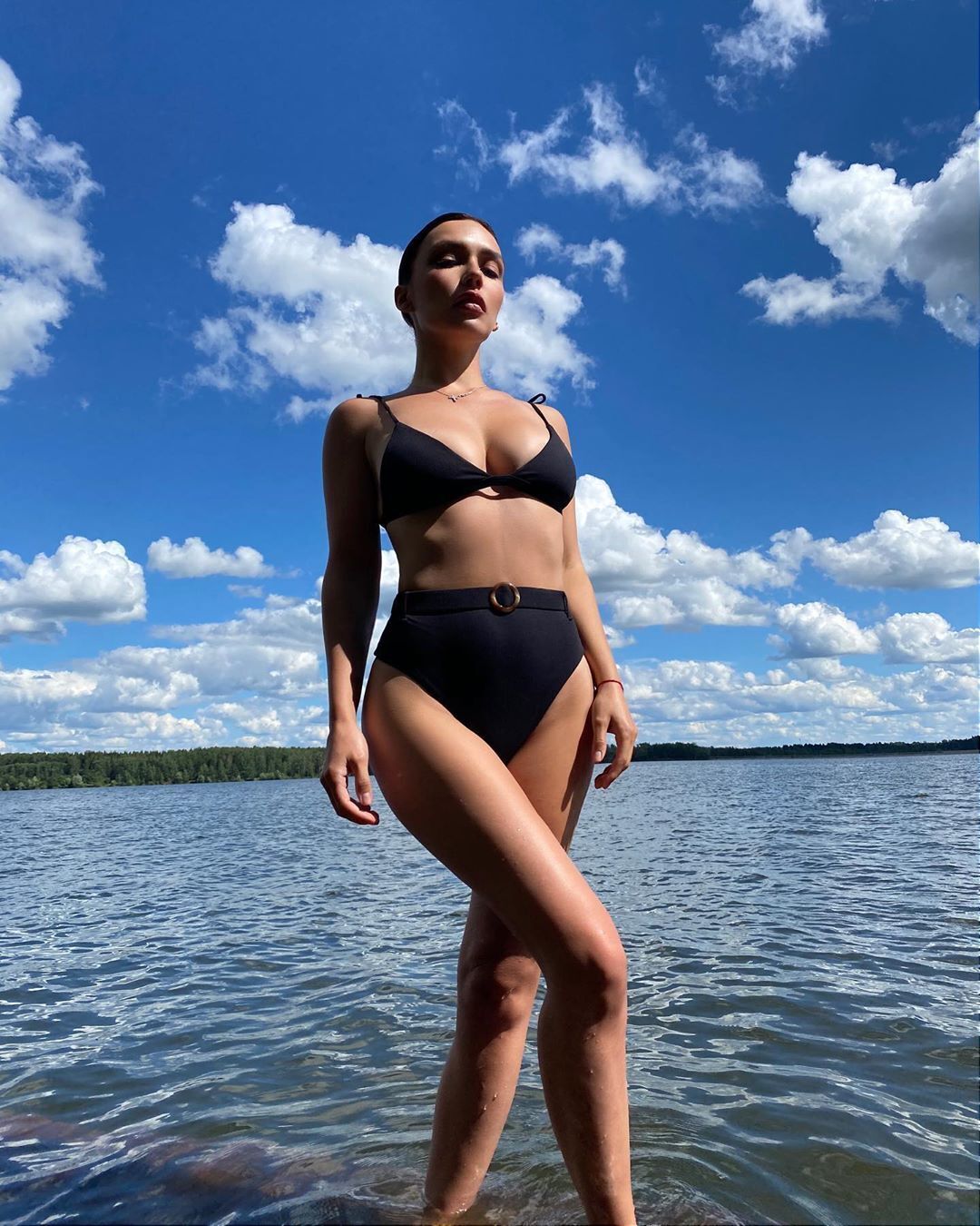 Серябкина показала пышные формы в купальнике (Instagram Ольги Серябкиной)