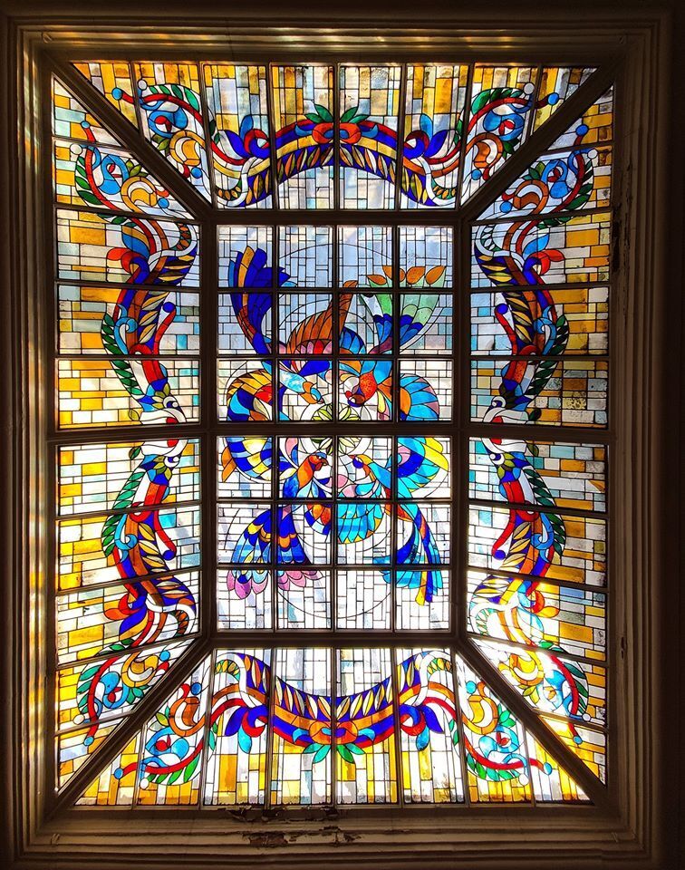 Витражи в одном из помещений "Охматдета"