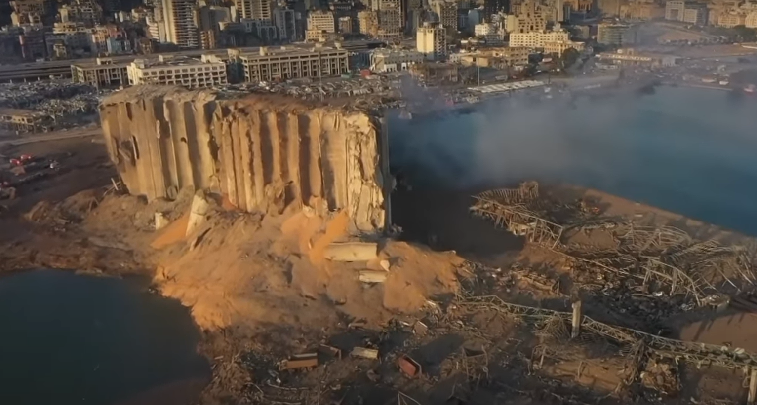 Наслідки вибуху в порту Бейрута