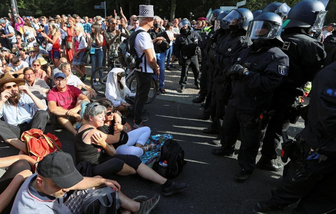Протесты против карантина в Германии