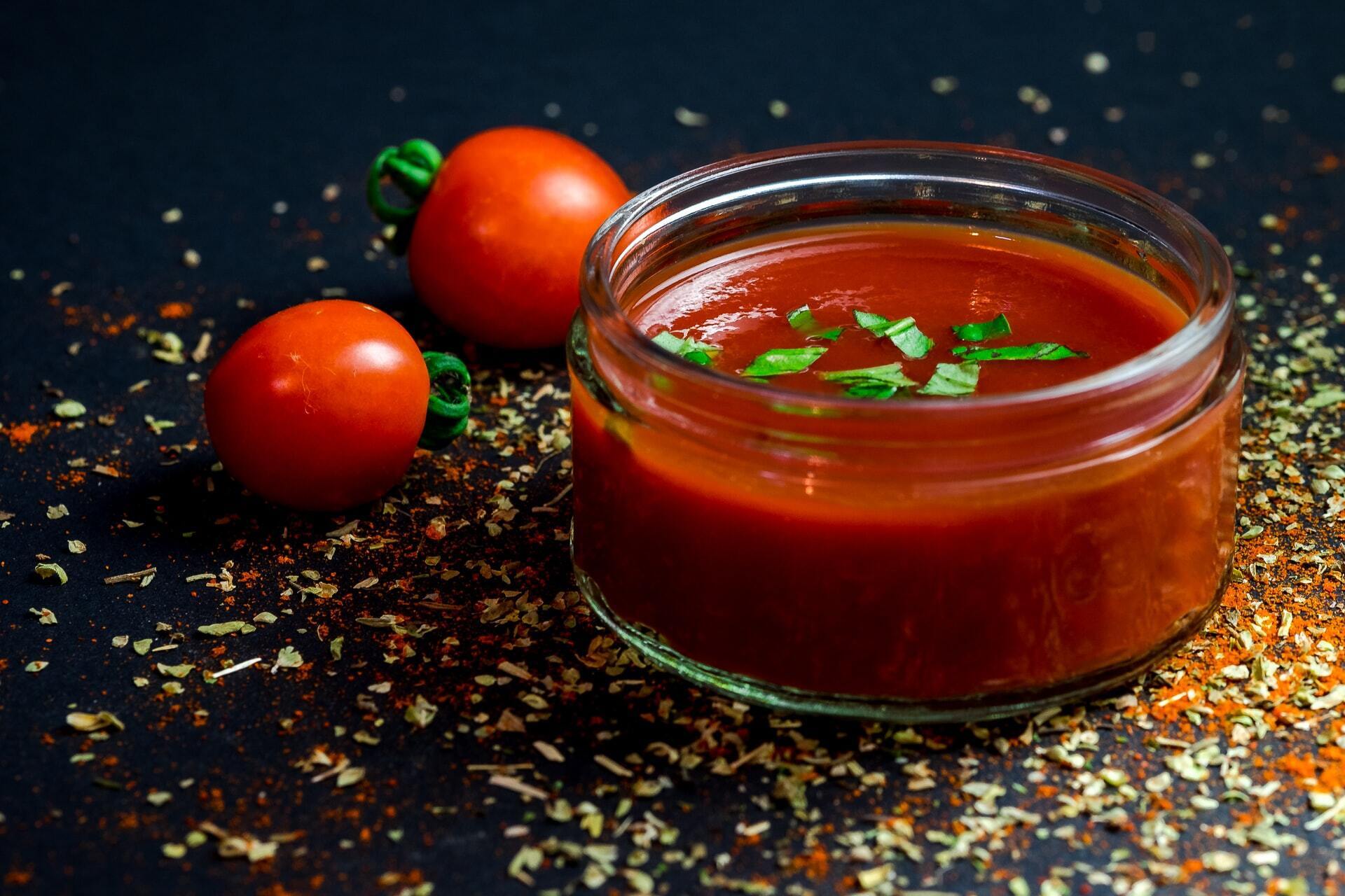 Кетчуп может содержать до 22 г сахара на 100 г продукта