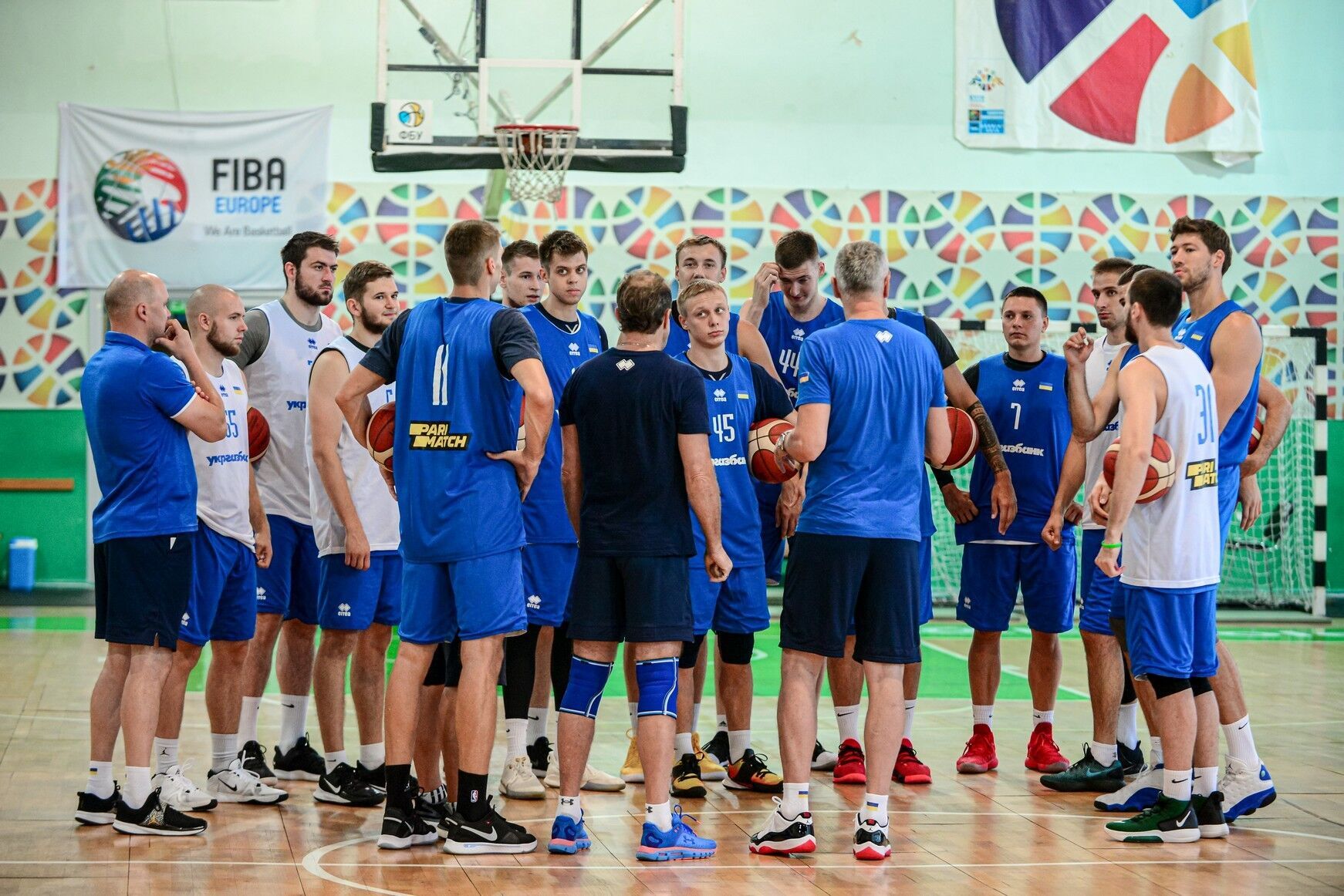 Чоловіча збірна України з баскетболу провела відкрите тренування в київському Палаці спорту