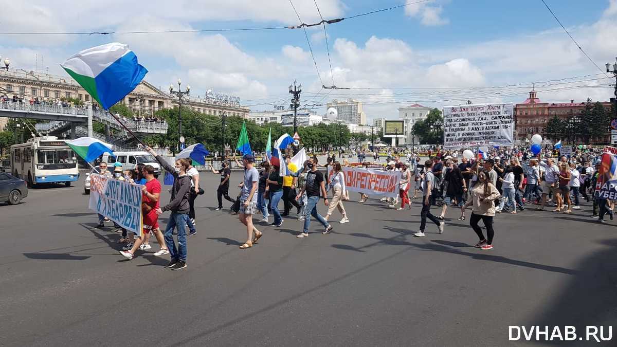 Митинг в Хабаровске, Россия