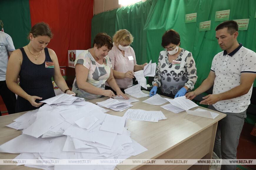 Подсчет голосов в Витебске.