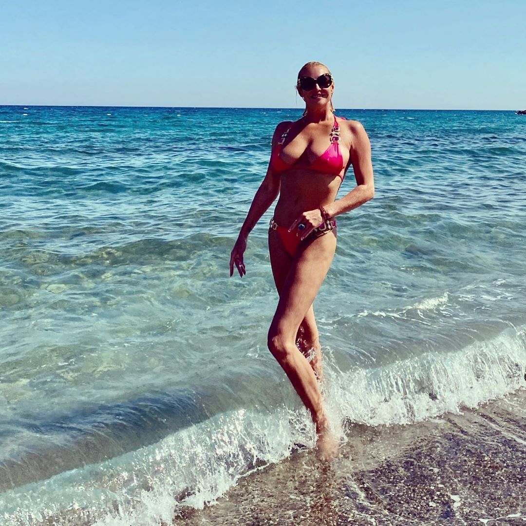 Анастасия Волочкова в откровенном бикини (Instagram Анастасии Волочковой)