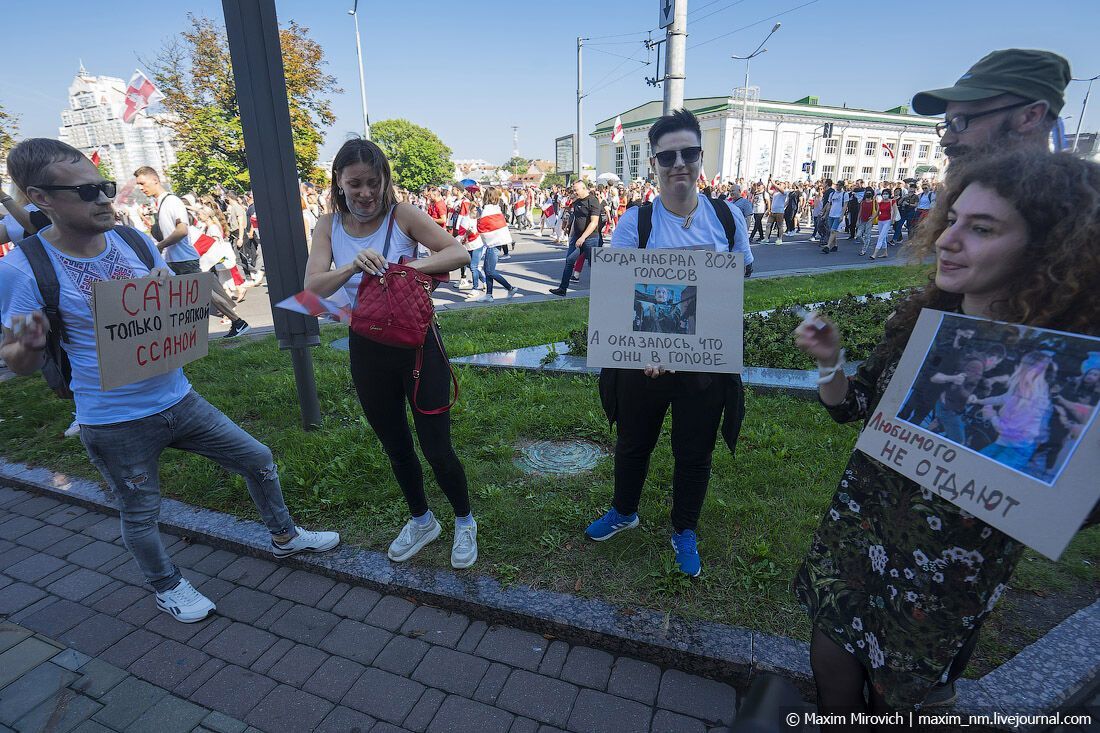 Свет против тьмы. Как Сашу с ДР поздравили