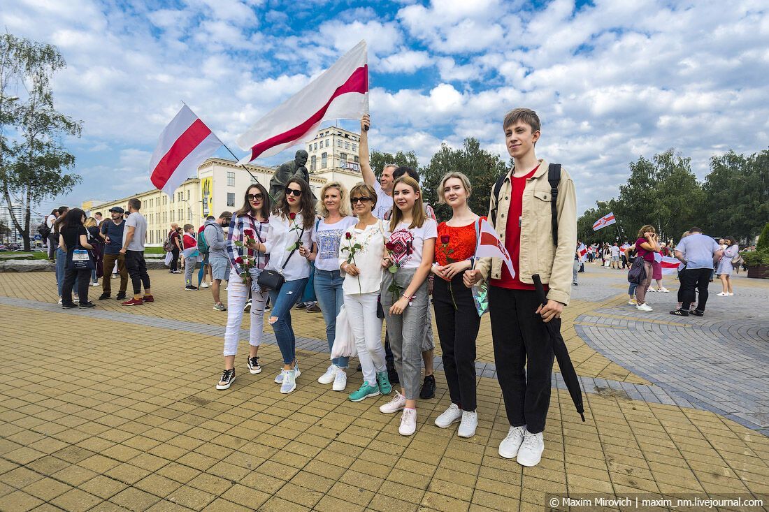 Свет против тьмы. Как Сашу с ДР поздравили