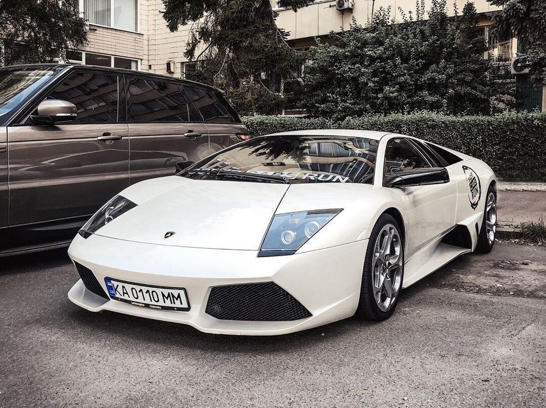 До сих пор Lamborghini Murcielago выглядит очень эффектно.