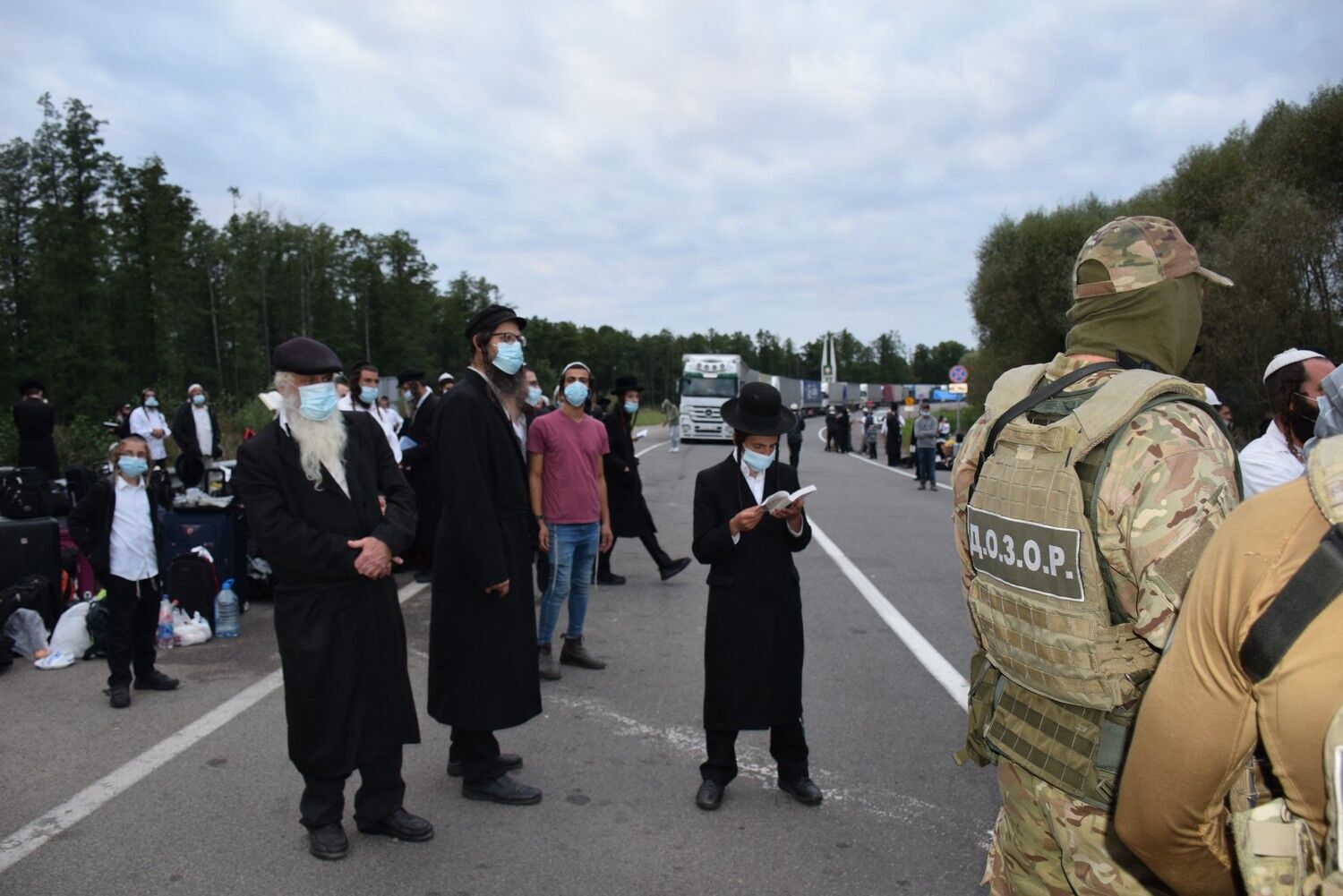 Хасиды пытались прорвать границу Украины с Беларусью.