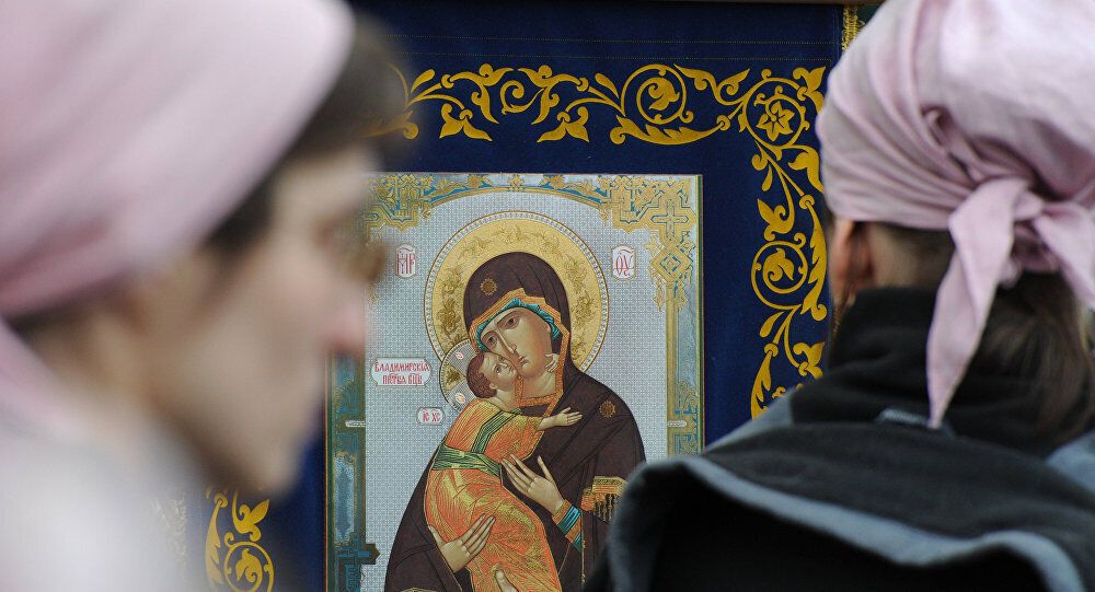 В Рождество Пресвятой Богородицы православные молятся "Честнейшей Херувим и Славнейшей без сравнения Серафим"