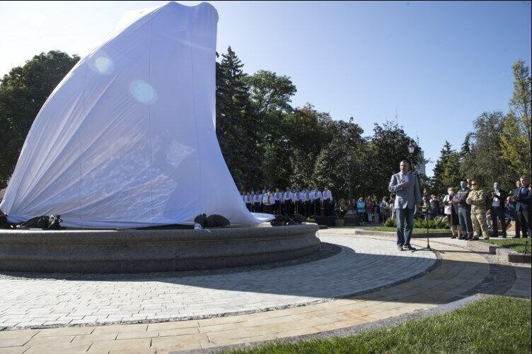 В парке "Владимирская горка" открыли новый фонтан