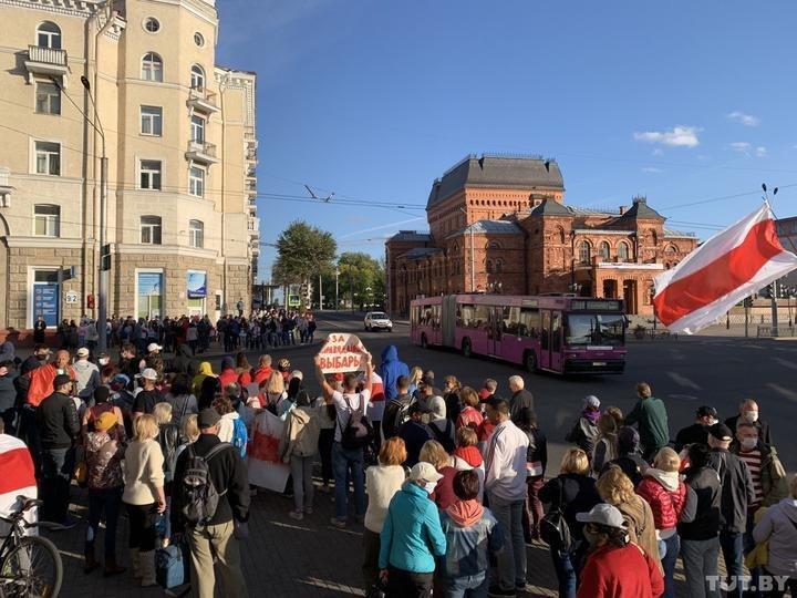 Силовики оточили площу Слави в Могильові