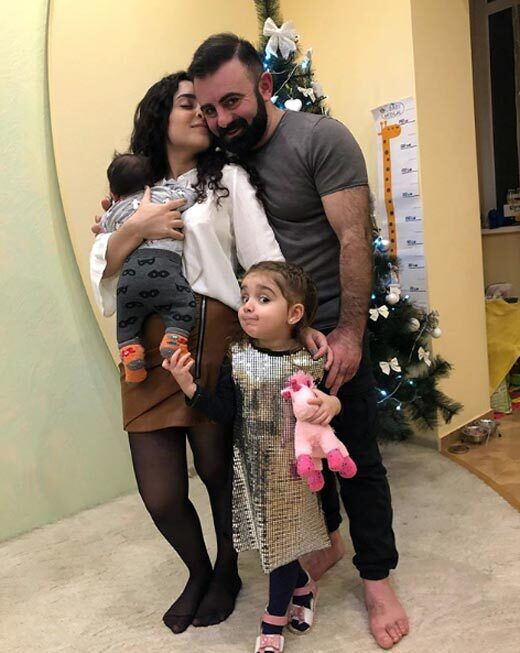 Арам Арзуманян з дружиною і дітьми (Instagram Арама Арзуманяна)