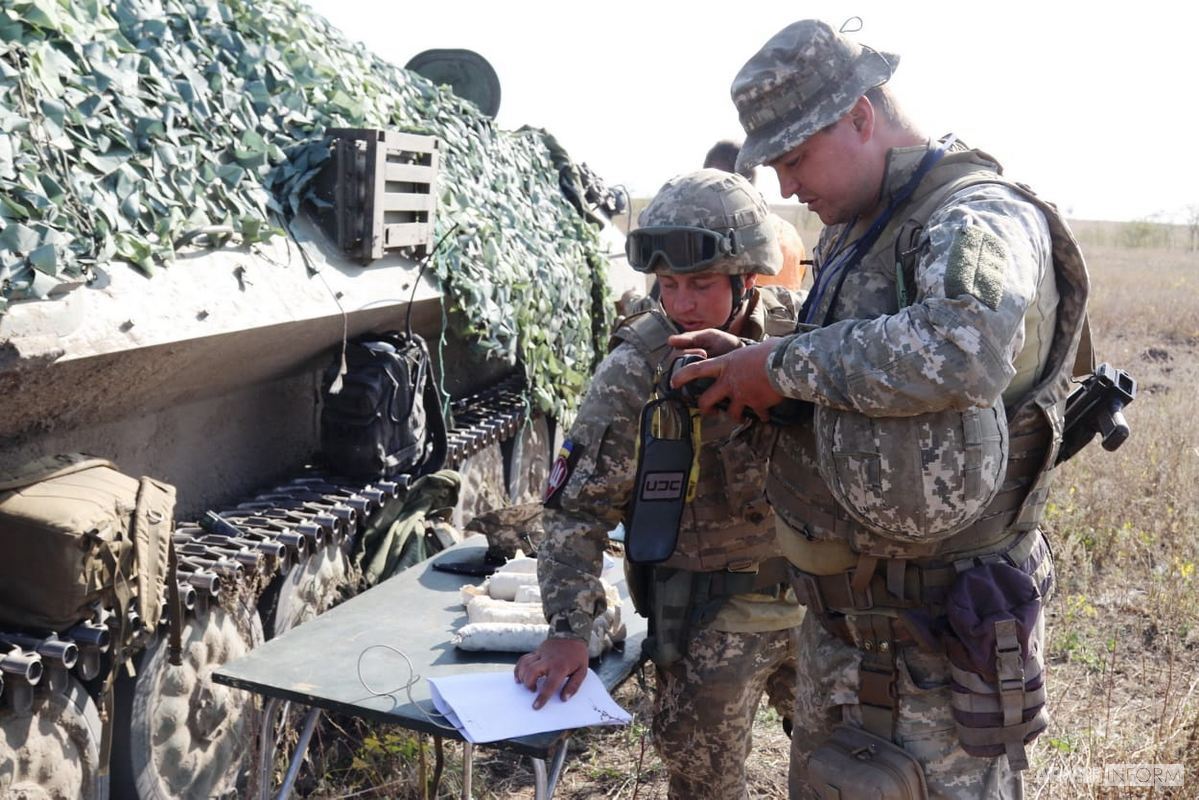 Воїни ЗСУ відпрацьовували знищення "першої хвилі" морського десанту ворога.