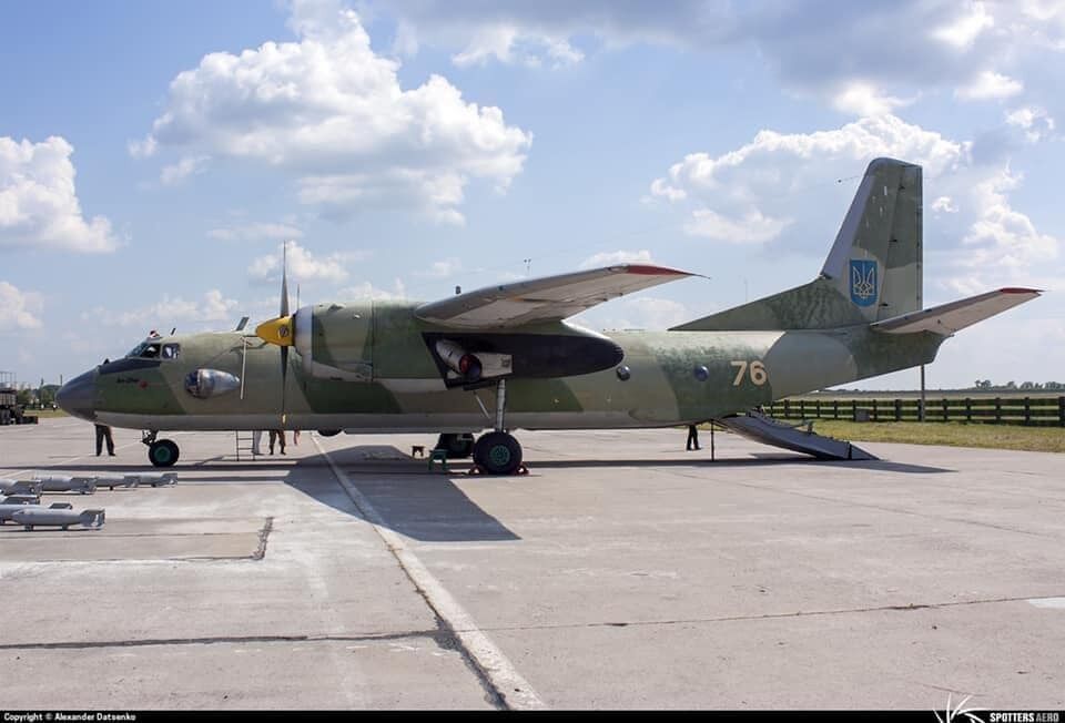 Самолет Ан-26 (бортовой номер 76), который разбился под Чугуевом.