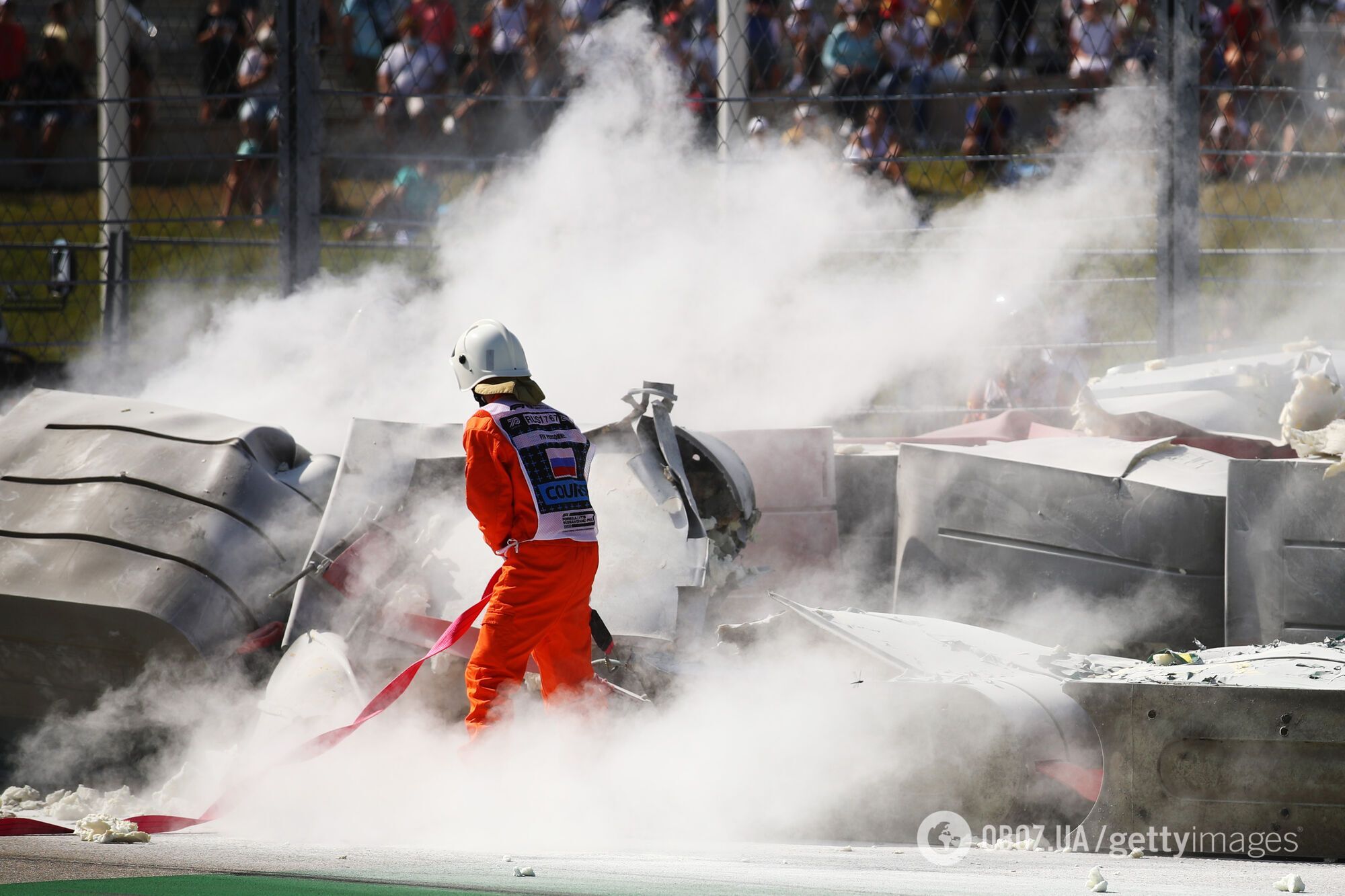 Страшна вогненна аварія зірвала гонку Формули-2 в Сочі