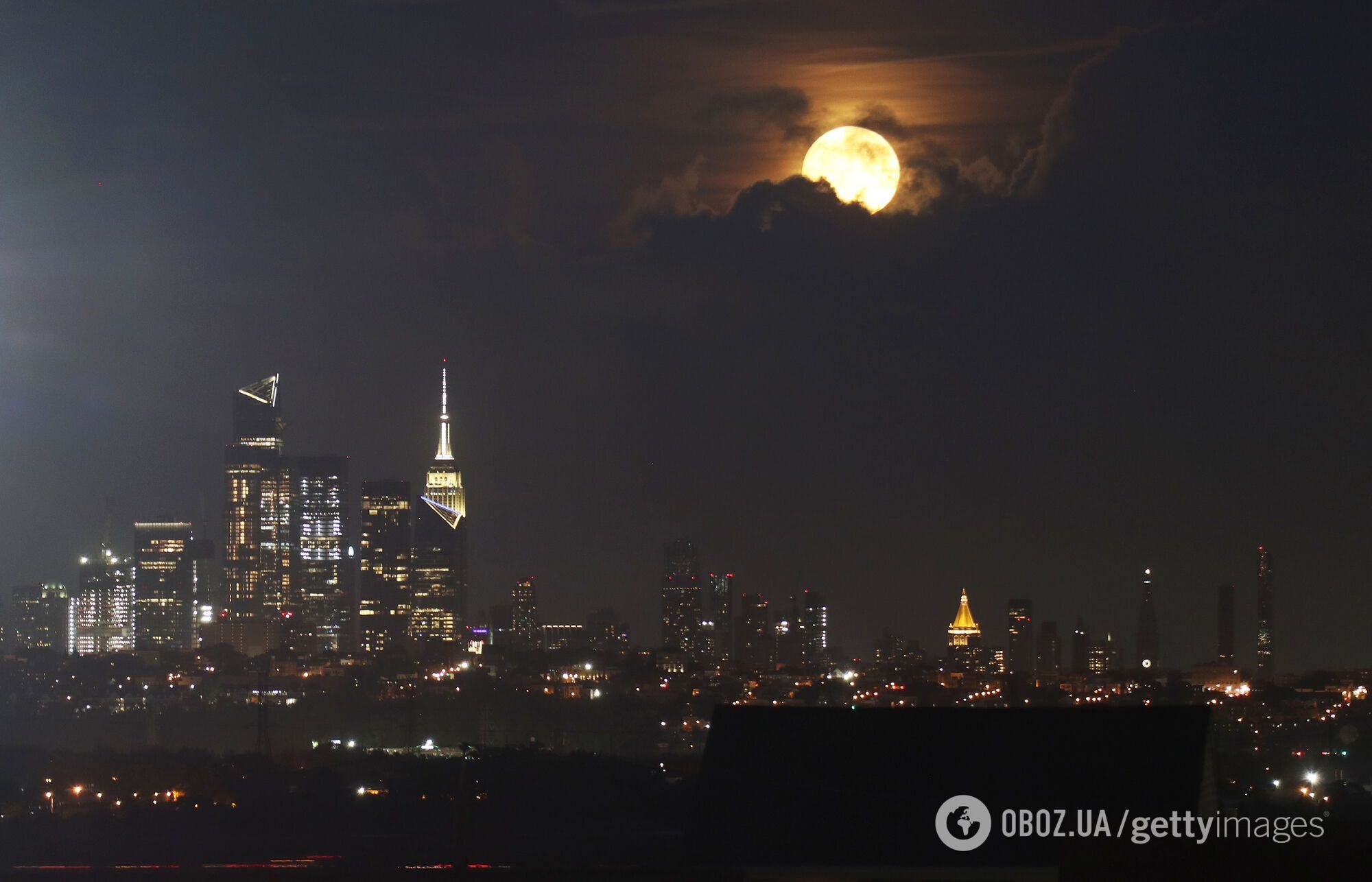 Как Кукурузную Луну видели жители Нью-Йорка.