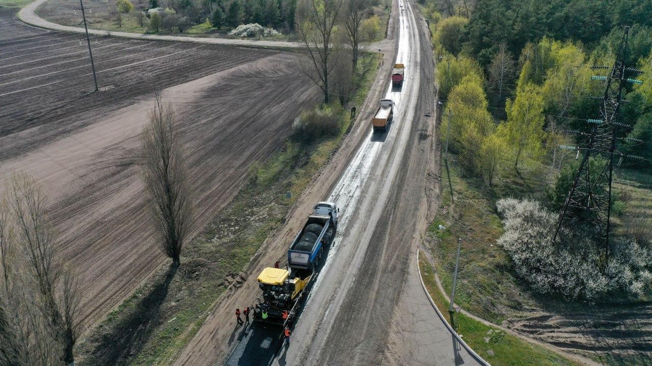 "Укравтодор" отремонтирует 183 км дорог на Луганщине