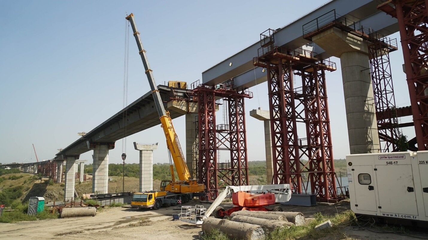 Опубликованы фото самой быстрой и масштабной стройки Украины