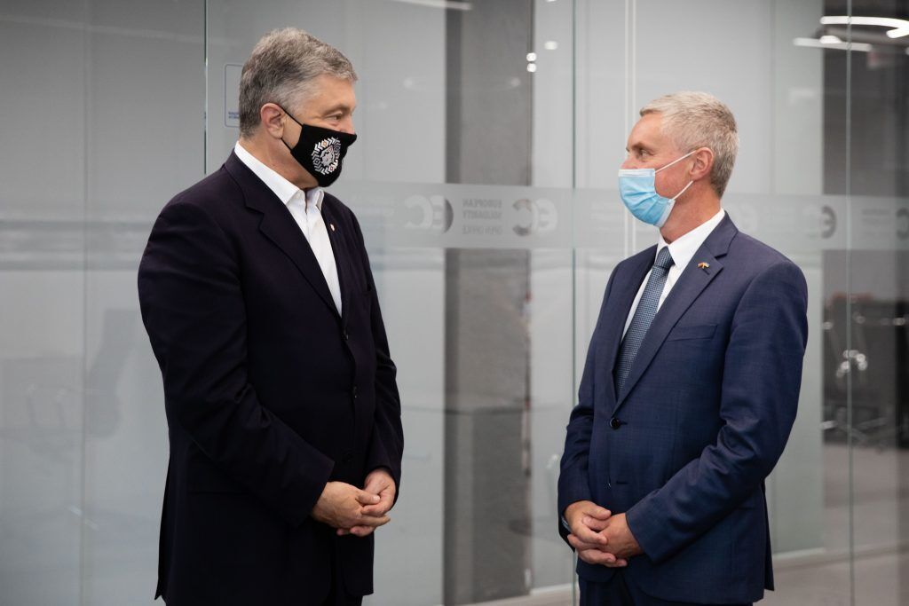 Порошенко встретился с Вальдемарасом Сарапинасом.