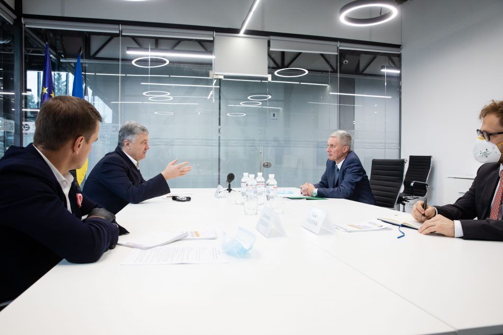 Политики обсудили ситуацию в Беларуси.