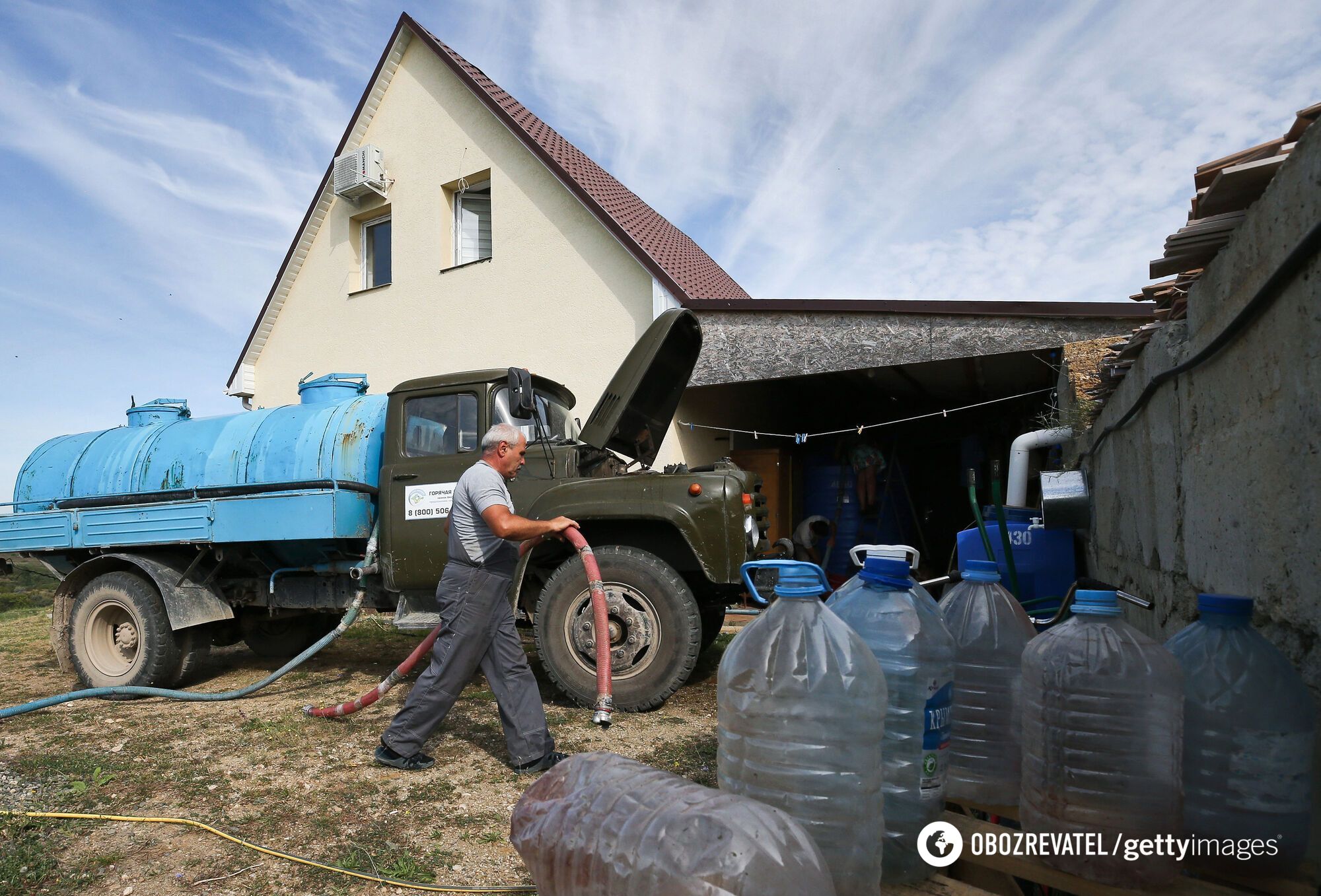 Воду в Крыму начали подавать по графику