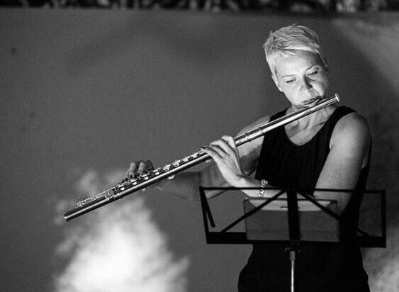 Колесникова грала в Президентському оркестрі Республіки Білорусь.