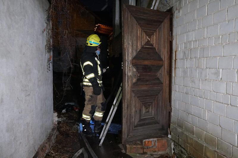 Пожарные ликвидировали пожар в частном доме