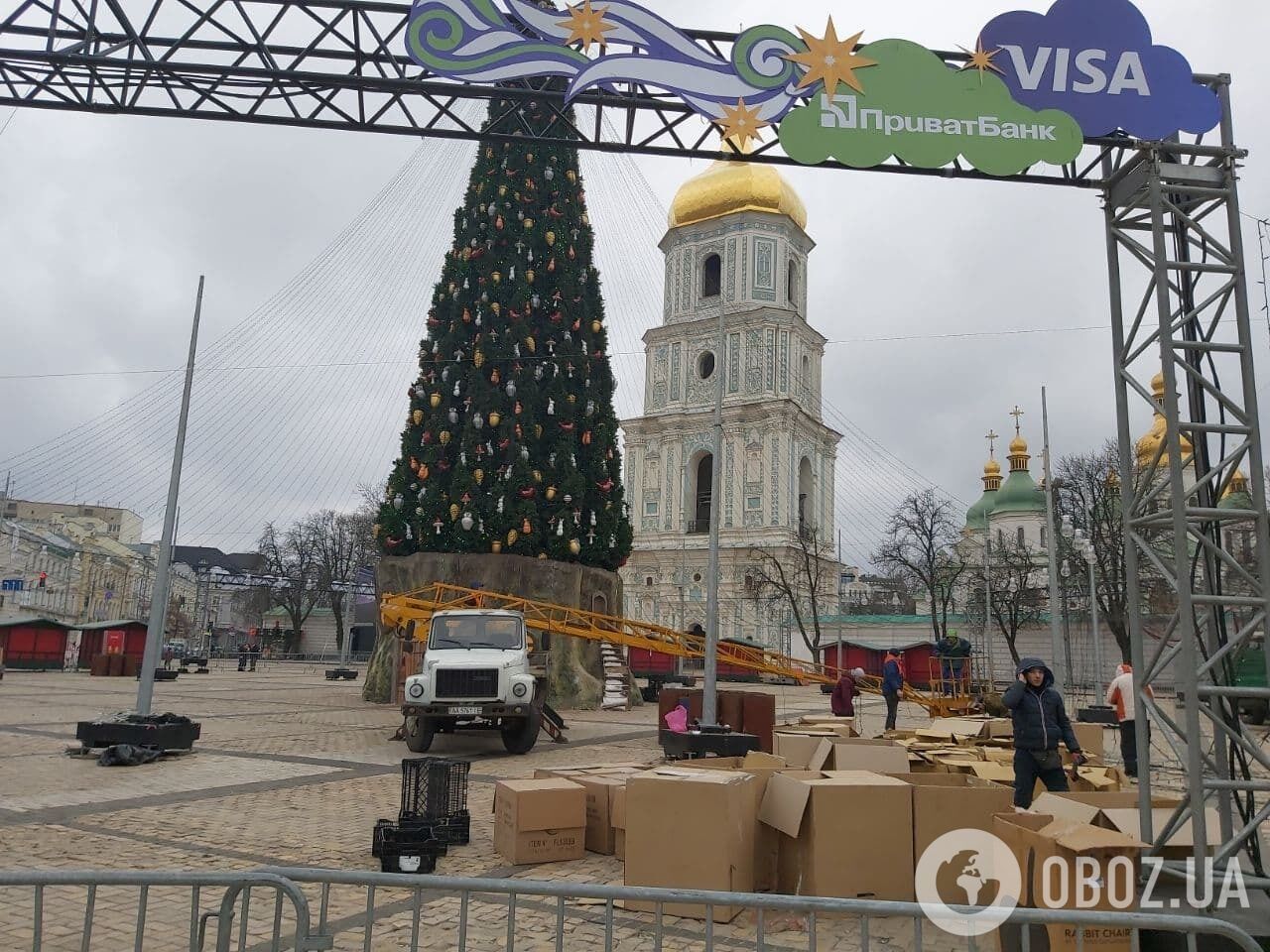 На місці працює техніка