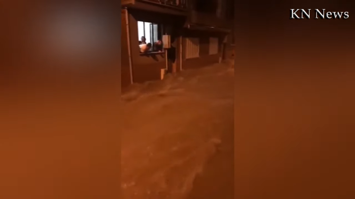 Турецький Ізмір затопило