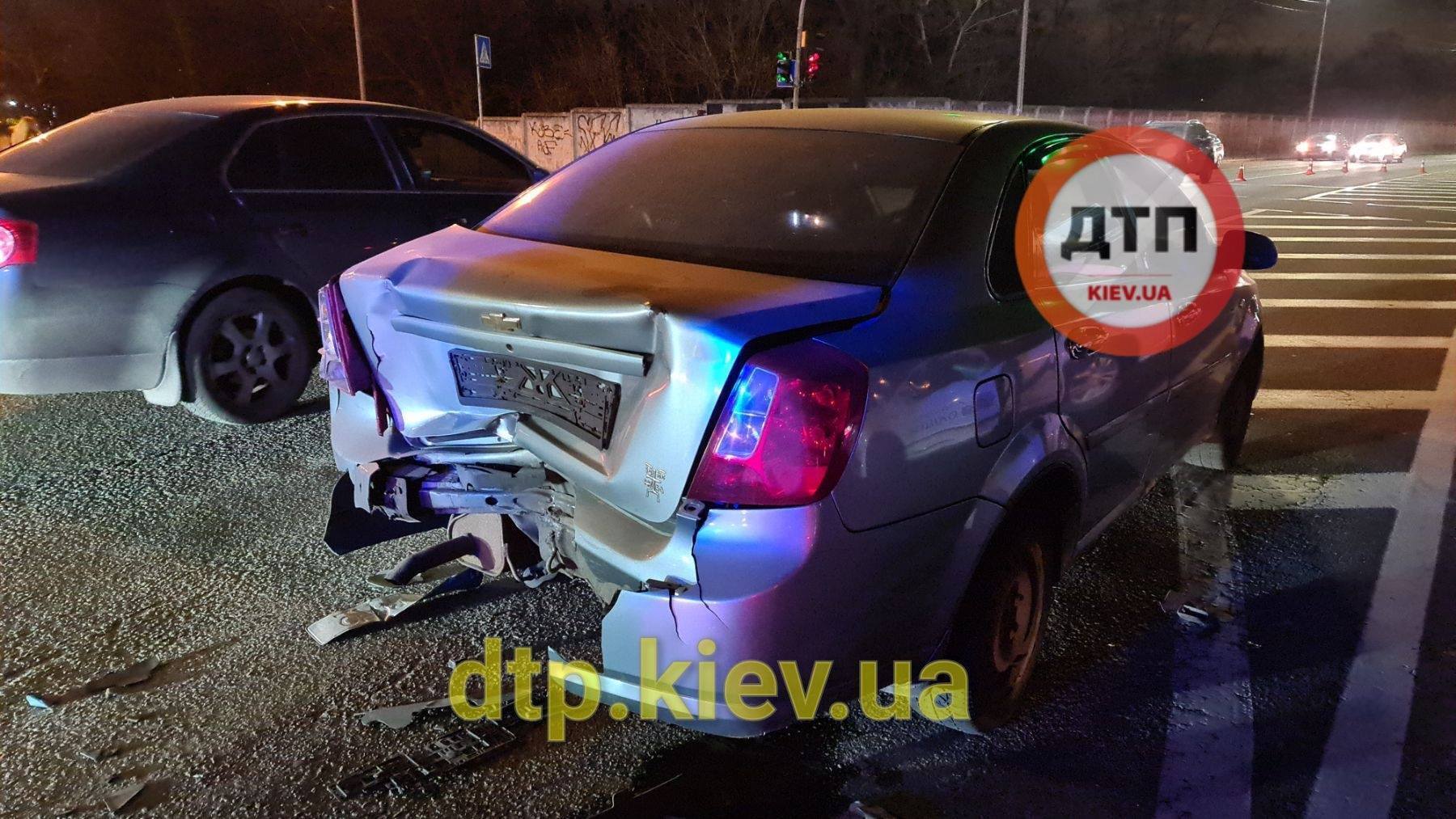 Авария случилась на Харьковском шоссе
