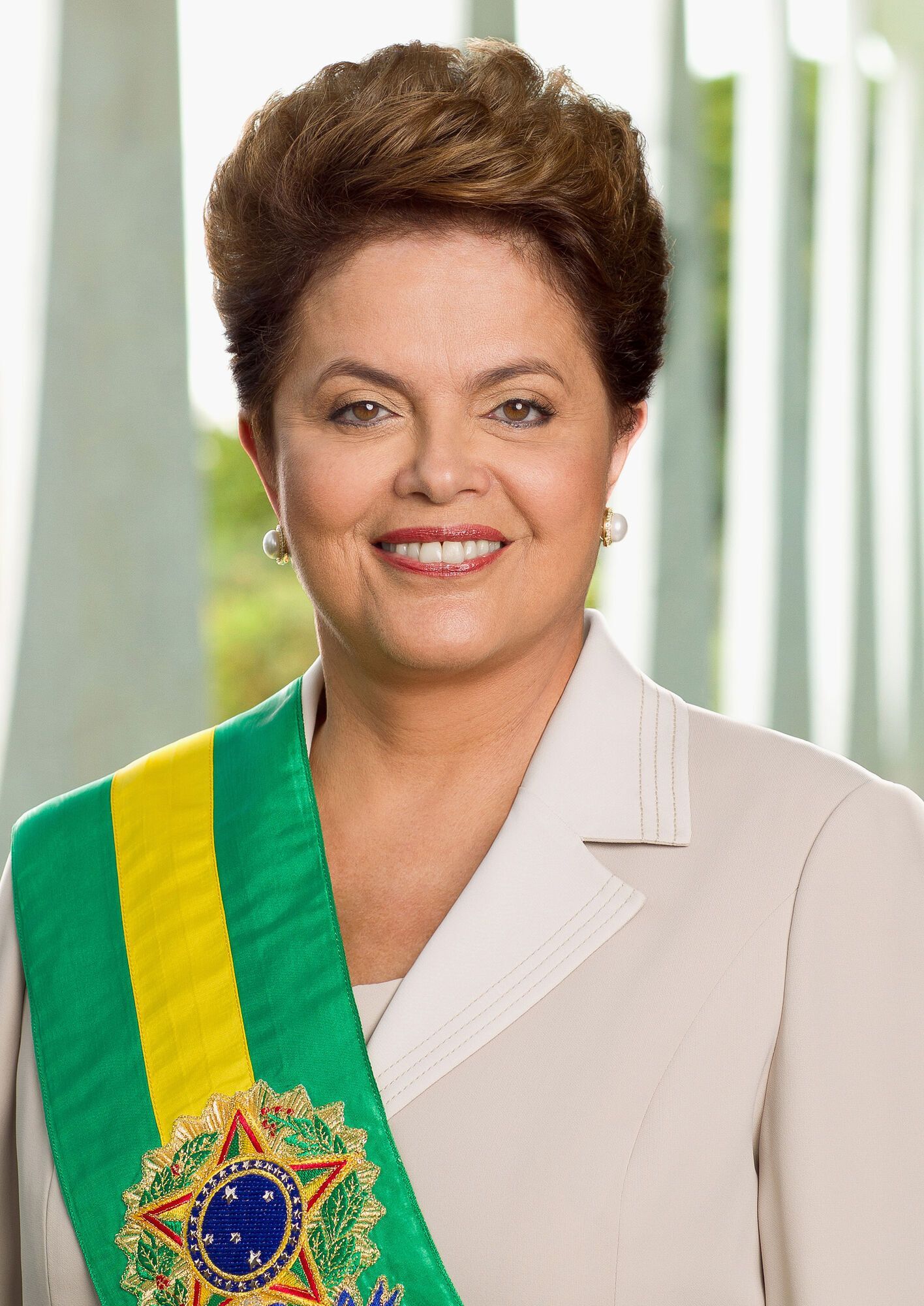 12 мая 2016 года Сенат Бразилии проголосовал за импичмент президента Дилмы Руссефф