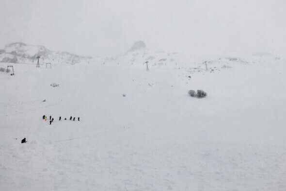 На трассе во время схождения снега было от 4 до 12 человек