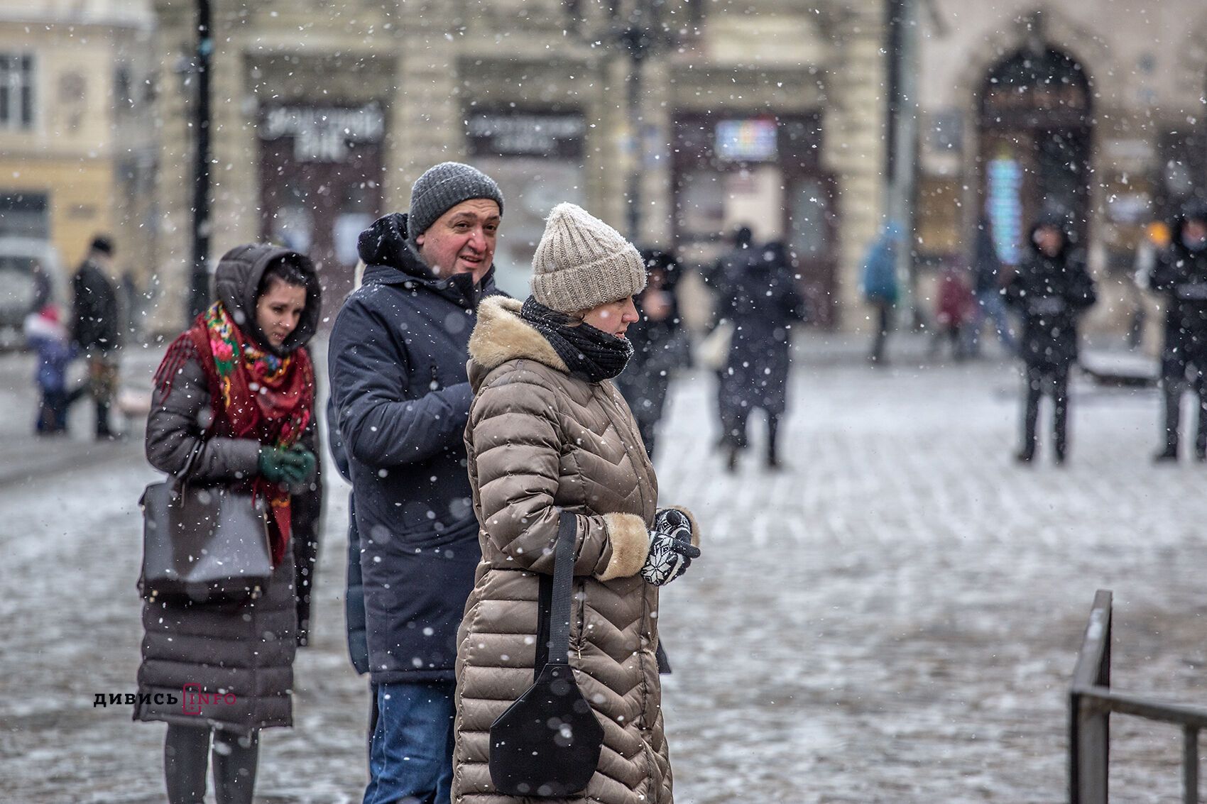 Львовяне пришли за освященной водой