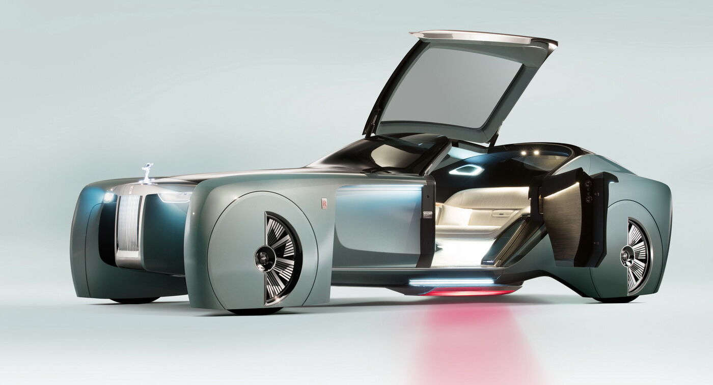 Футуристический концепт Rolls-Royce 103EX представили в 2016 году