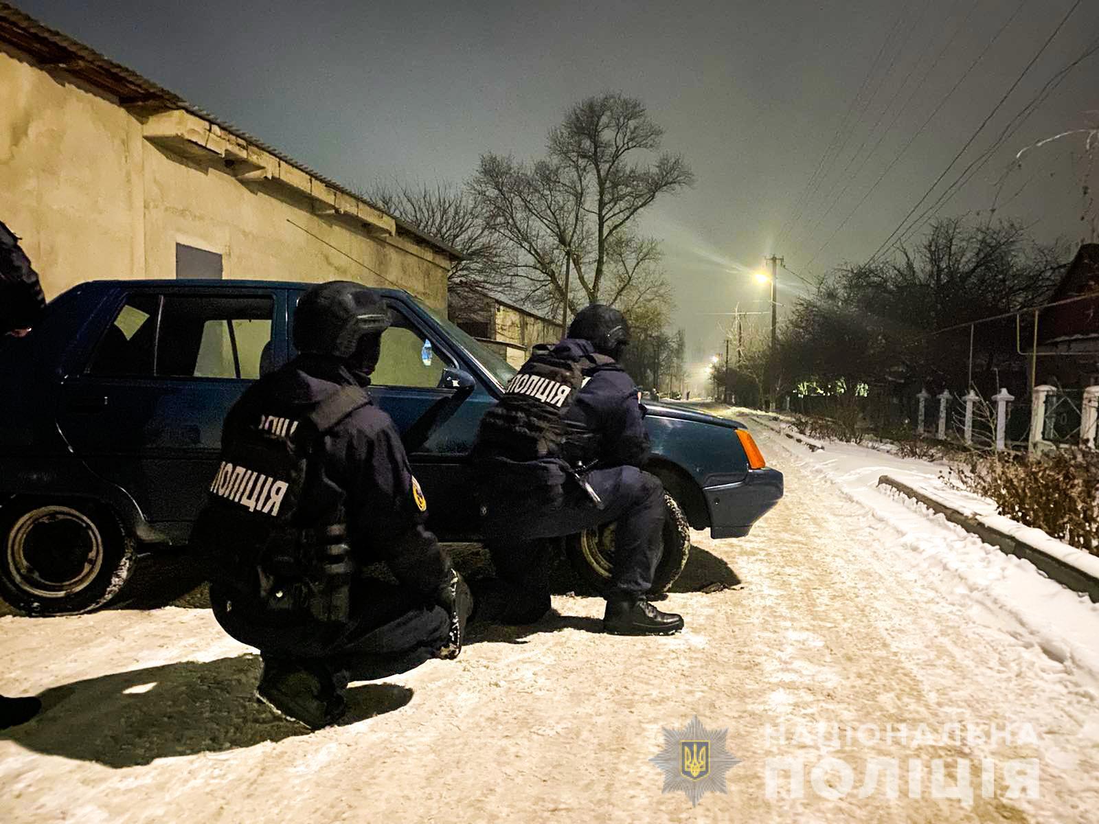 Полиция на задержании