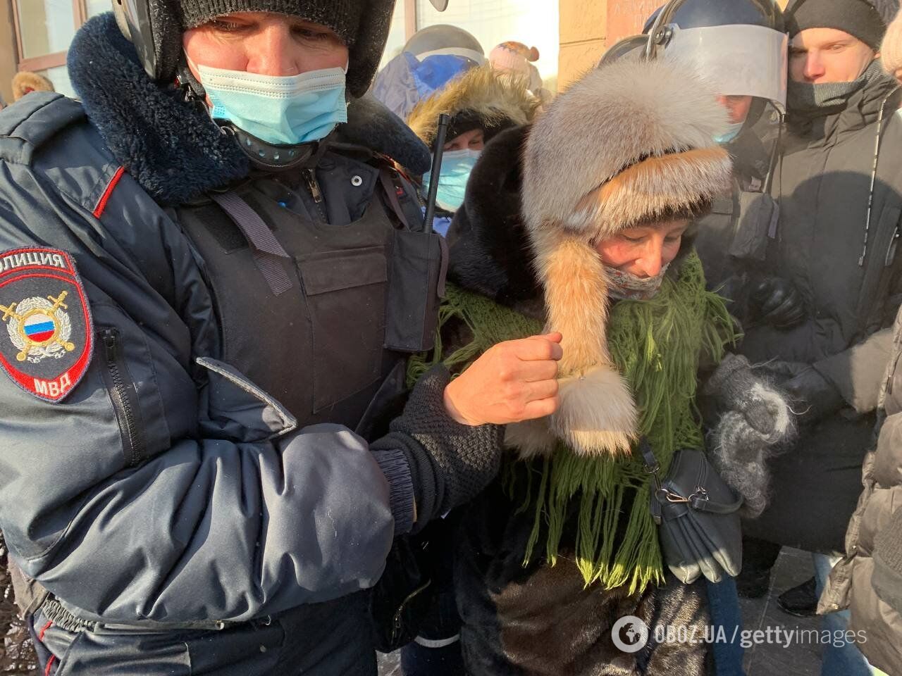 Задержание людей в Омске