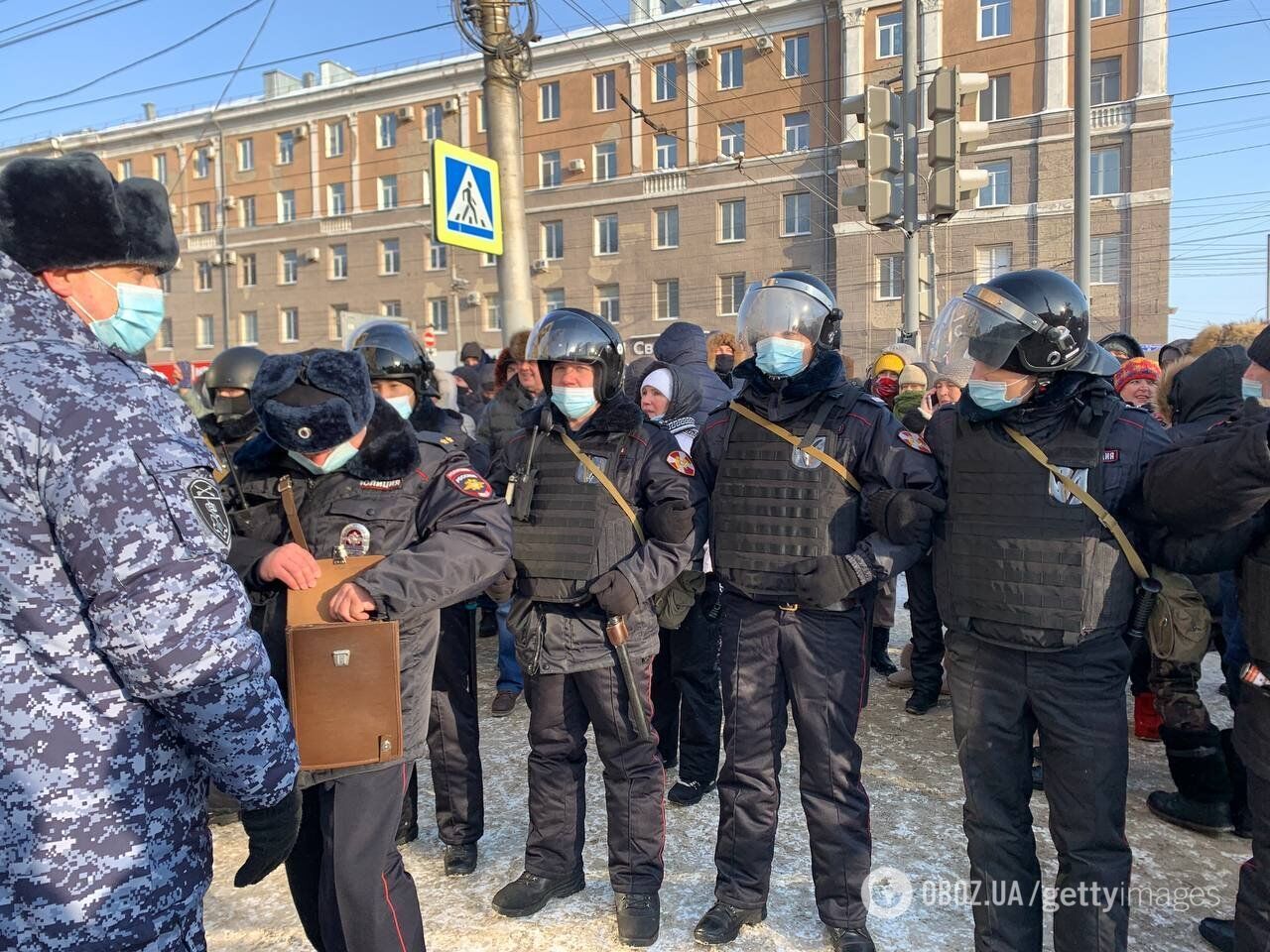 Силовики на митинге в Омске