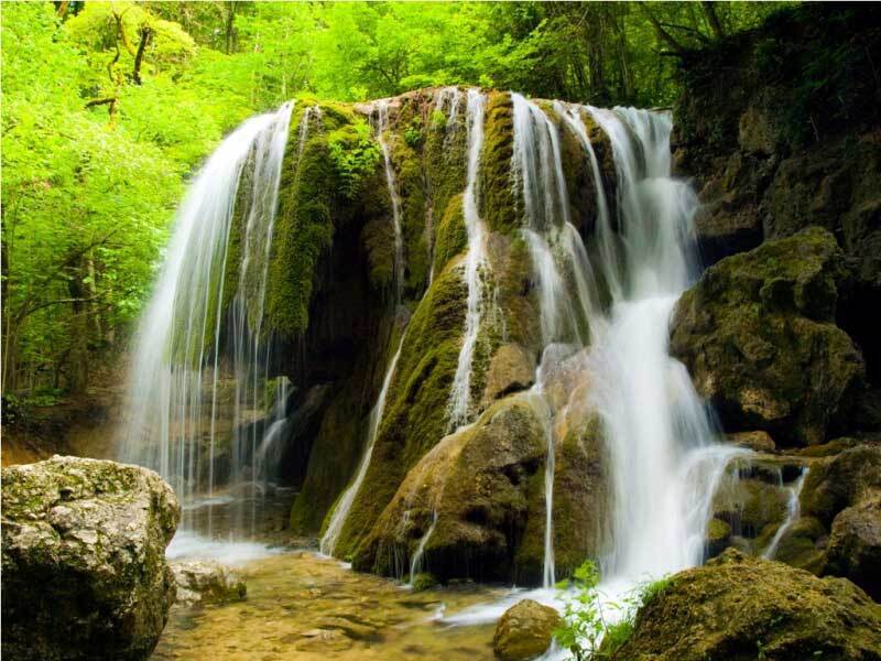 Водопад Серебряные струи в Крыму