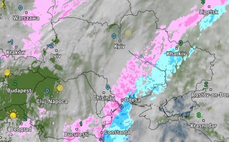 Полоса Одесса – Кропивницкий – Полтава – Сумы стала зоной снегопадов.