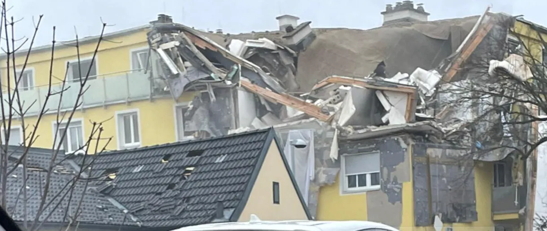 Взрыв возле Лангенцерсдорфа разрушил несколько этажей дома.