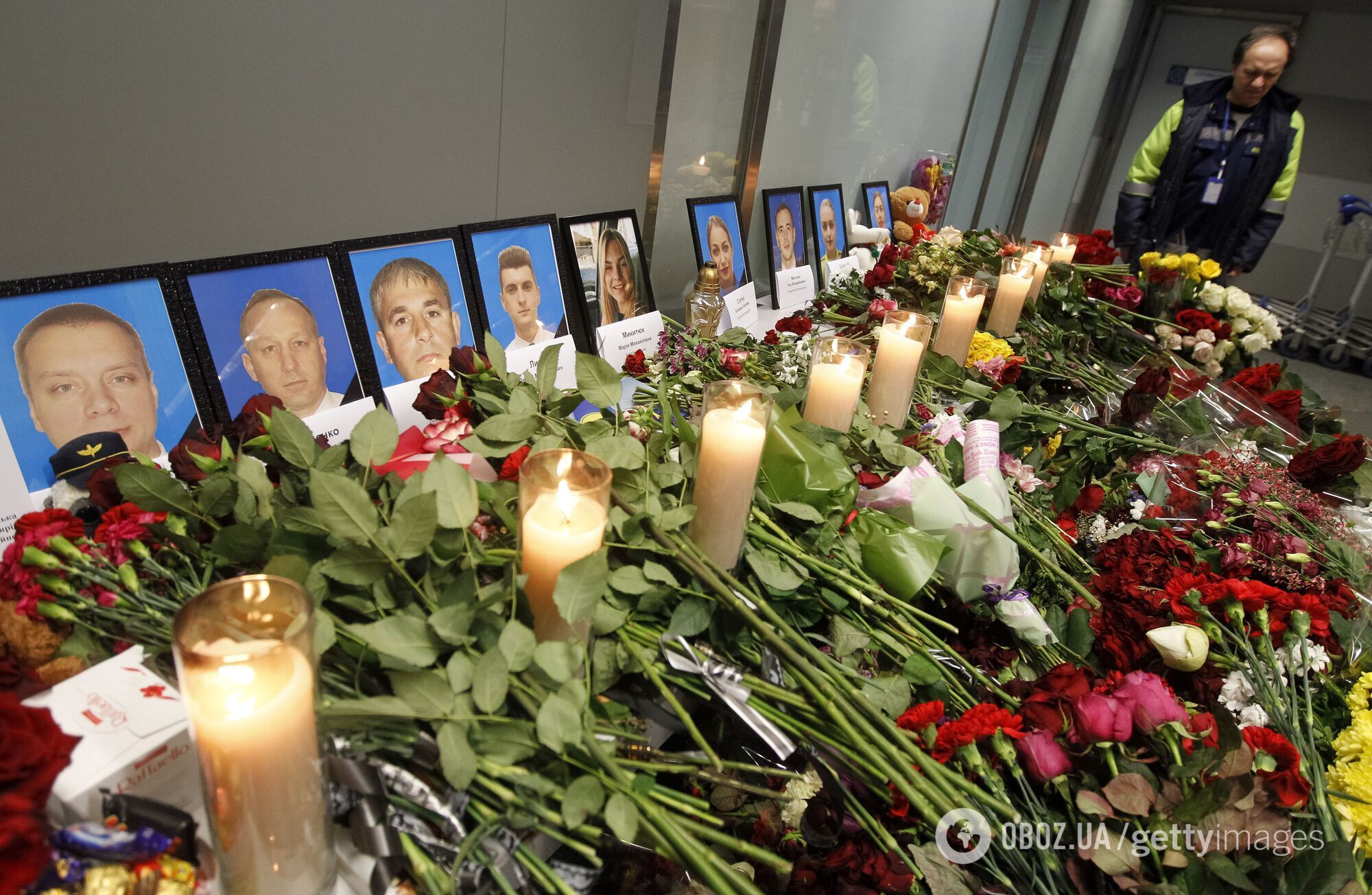 Портреты жертв рейса PS 752 в "Борисполе"