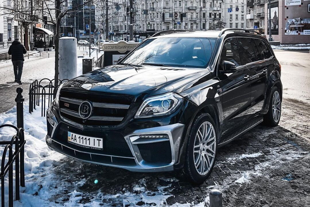 Brabus B63S-700 Widestar розвиває потужність 700 к.с.