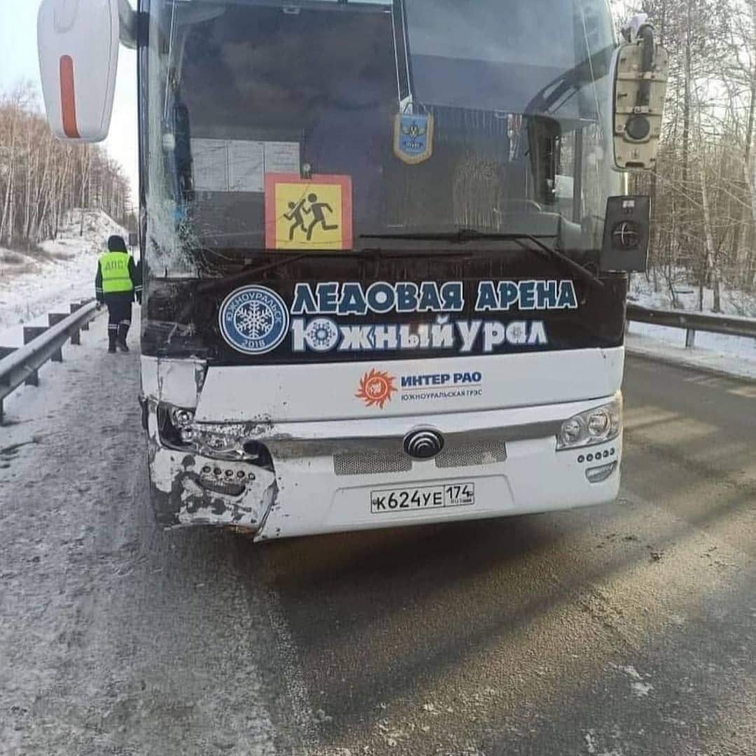 Разбитый автобус