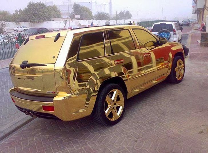 Дубайцы тюнингуют автомобили.