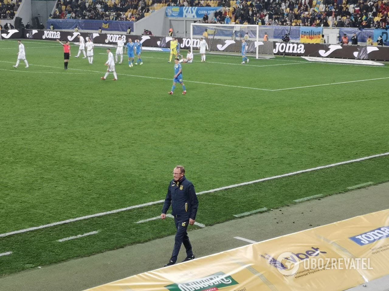 Александр Петраков во время матча.