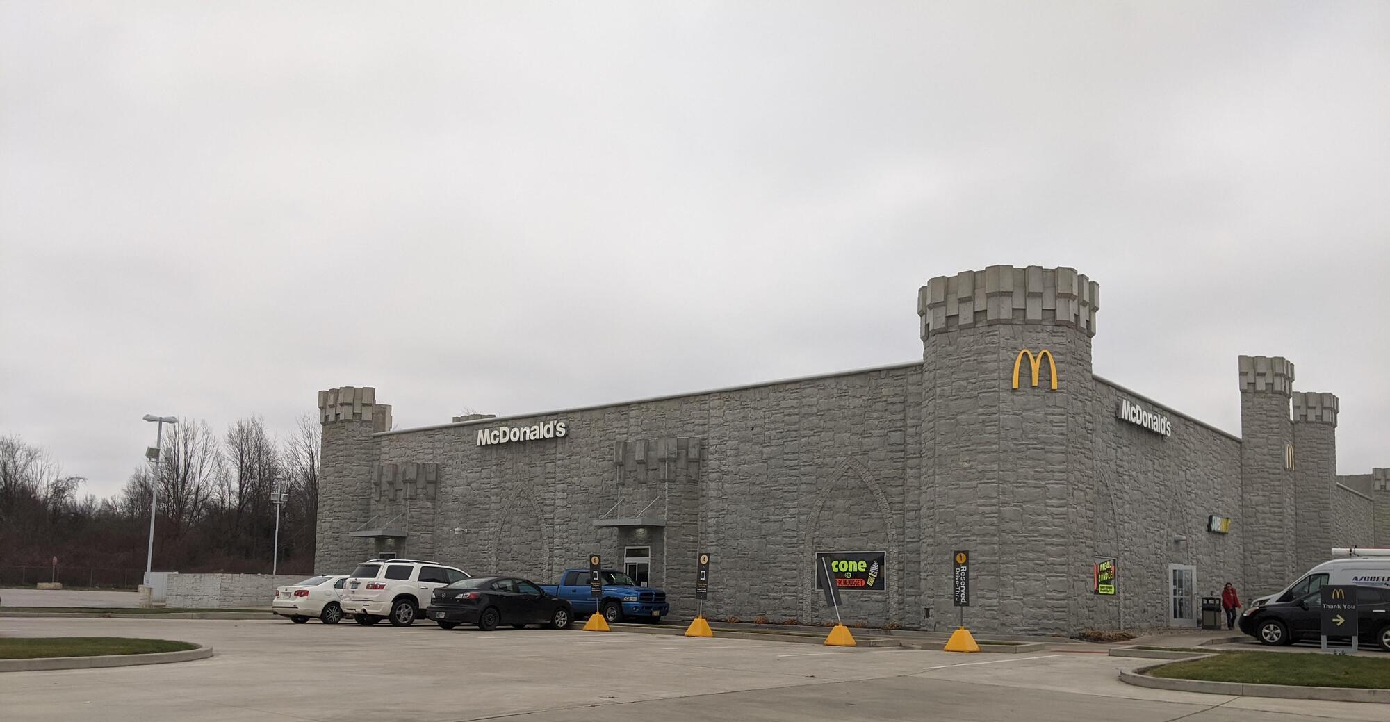 McDonald’s как будто из "Игры престолов"