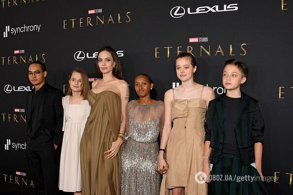 Дети Анджелины Джоли на премьере "вечных" от Marvel.