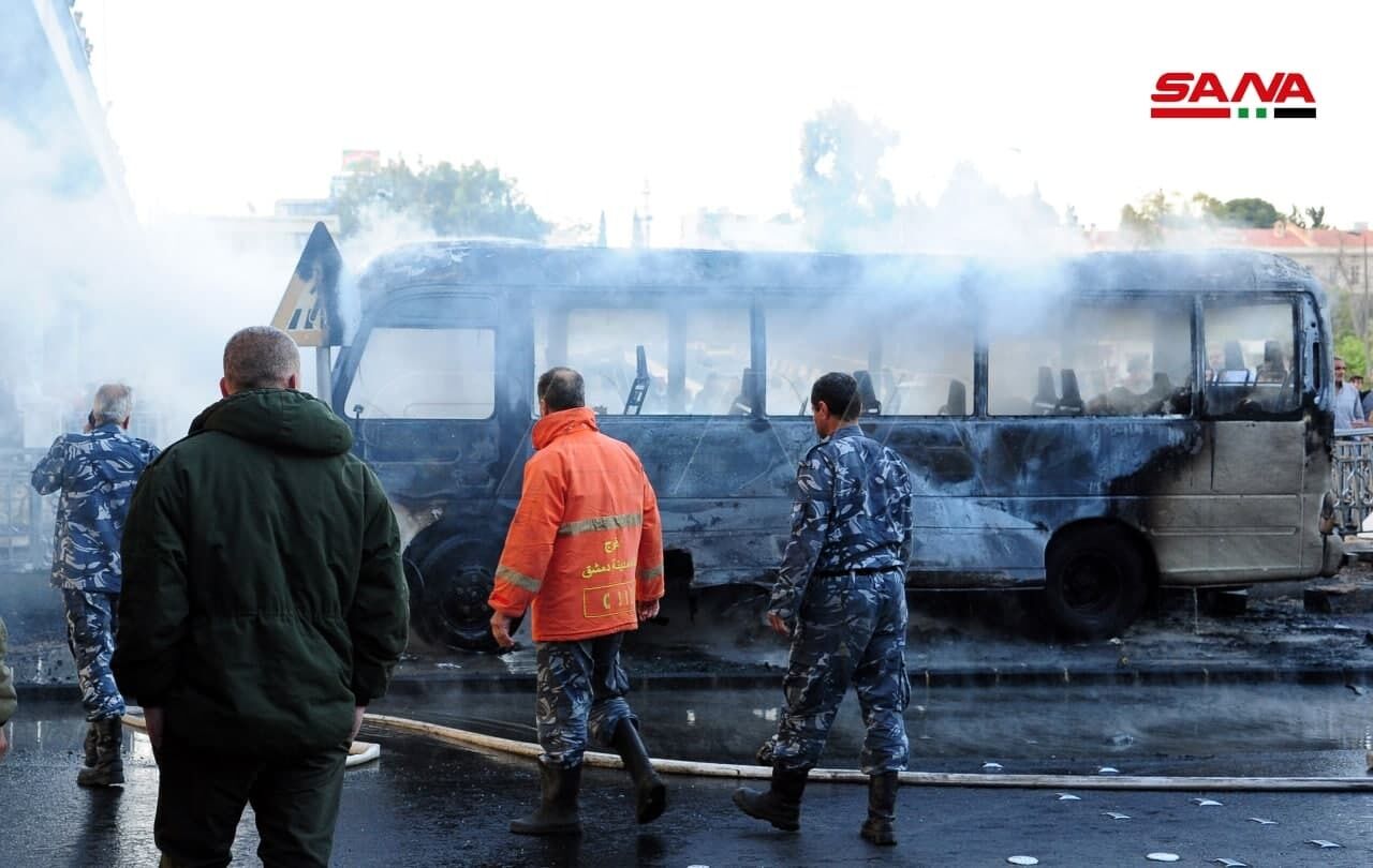 В Сирии прогремел мощный взрыв возле президентского дворца, погибли 14 военных. Фото