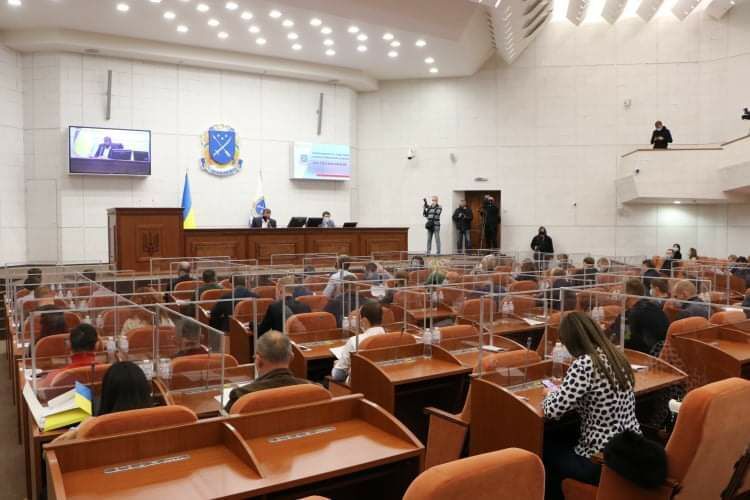 "Пропозиція" обратилась к депутатам по наведению порядка на набережной